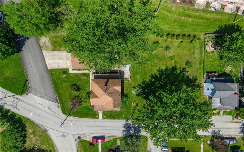 403 6th Street, Youngwood, 15697, 4 Bedrooms Bedrooms, 8 Rooms Rooms,2.1 BathroomsBathrooms,Residential,For Sale,6th Street,1753499