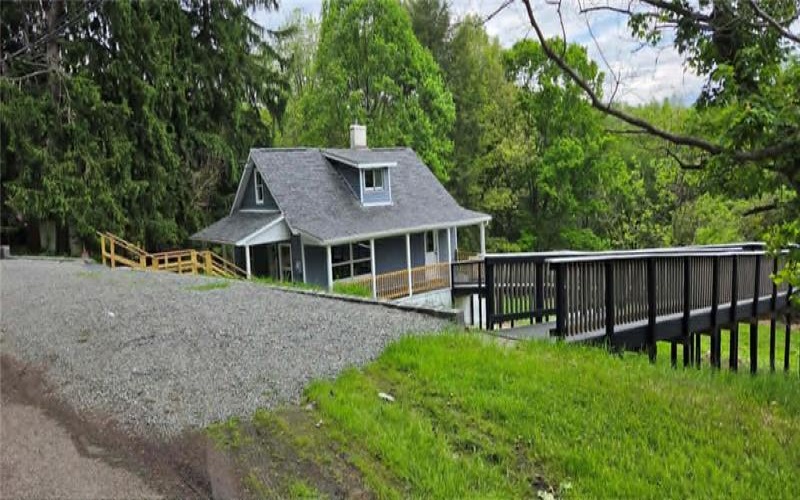 132 Cherry Tree Rd, Grindstone, 15442, 2 Bedrooms Bedrooms, ,1 BathroomBathrooms,Residential,For Sale,Cherry Tree Rd,1753519