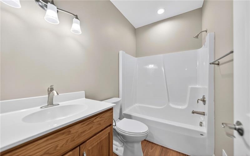 480 Matty, Rostraver, 15012, 3 Bedrooms Bedrooms, 8 Rooms Rooms,2 BathroomsBathrooms,Residential,For Sale,Matty,1753528