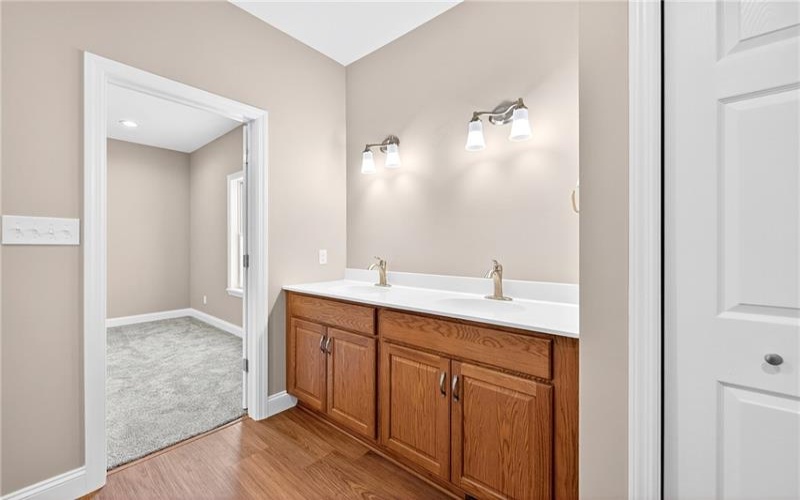 480 Matty, Rostraver, 15012, 3 Bedrooms Bedrooms, 8 Rooms Rooms,2 BathroomsBathrooms,Residential,For Sale,Matty,1753528