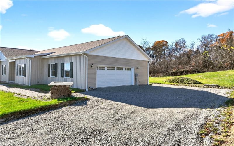 480 Matty, Rostraver, 15012, 3 Bedrooms Bedrooms, 8 Rooms Rooms,2 BathroomsBathrooms,Residential,For Sale,Matty,1753528