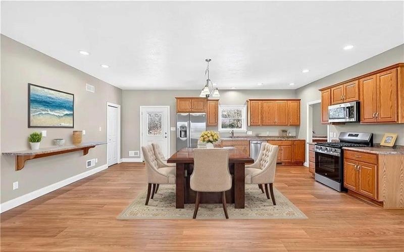 480 Matty, Rostraver, 15012, 3 Bedrooms Bedrooms, 8 Rooms Rooms,2 BathroomsBathrooms,Residential,For Sale,Matty,1753528