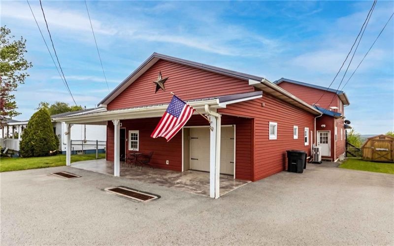 2650 National Pike, Scenery Hill, 15360, 4 Bedrooms Bedrooms, 12 Rooms Rooms,3 BathroomsBathrooms,Residential,For Sale,National Pike,1753560