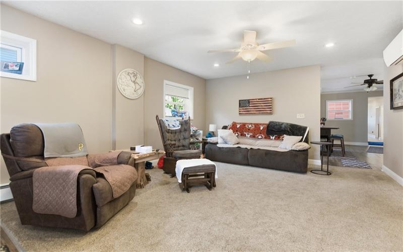 2650 National Pike, Scenery Hill, 15360, 4 Bedrooms Bedrooms, 12 Rooms Rooms,3 BathroomsBathrooms,Residential,For Sale,National Pike,1753560