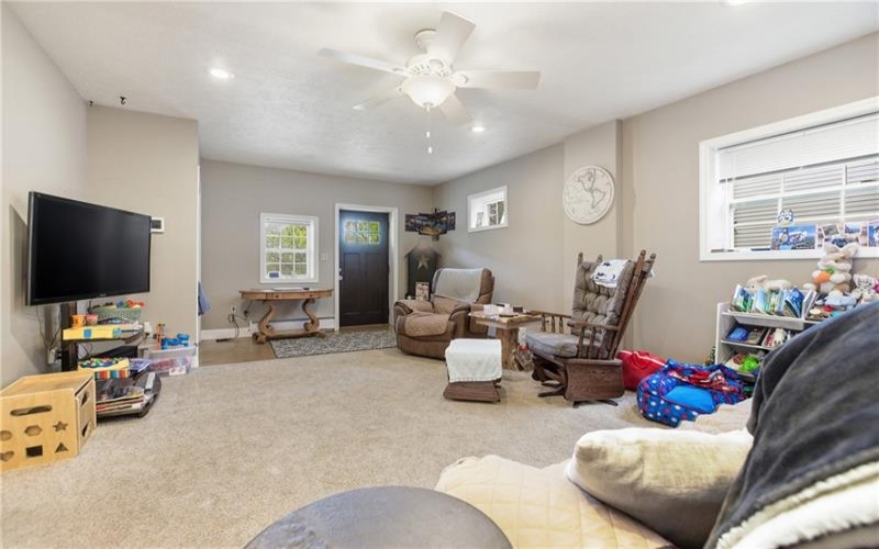 2650 National Pike, Scenery Hill, 15360, 4 Bedrooms Bedrooms, 12 Rooms Rooms,3 BathroomsBathrooms,Residential,For Sale,National Pike,1753560
