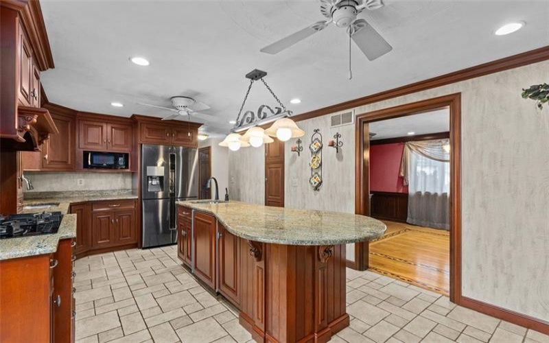 462 Adele Drive, Irwin, 15642, 3 Bedrooms Bedrooms, 9 Rooms Rooms,2.1 BathroomsBathrooms,Residential,For Sale,Adele Drive,1738263
