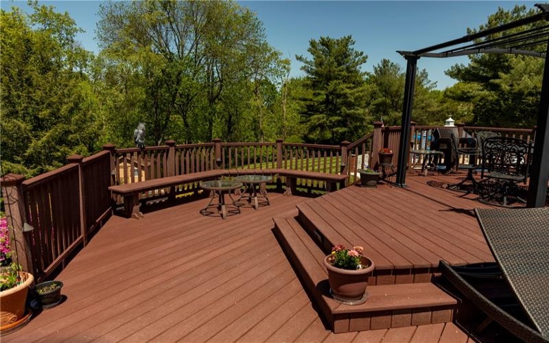 462 Adele Drive, Irwin, 15642, 3 Bedrooms Bedrooms, 9 Rooms Rooms,2.1 BathroomsBathrooms,Residential,For Sale,Adele Drive,1738263