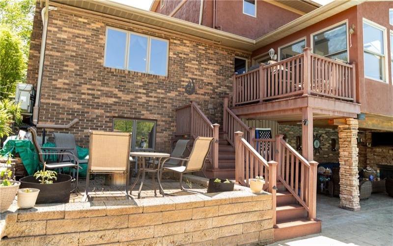 462 Adele Drive, Irwin, 15642, 3 Bedrooms Bedrooms, 9 Rooms Rooms,2.1 BathroomsBathrooms,Residential,For Sale,Adele Drive,1738263