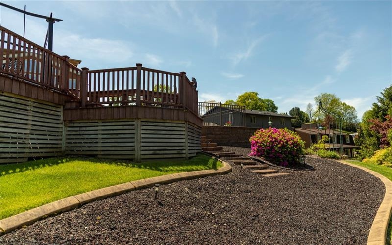 462 Adele Drive, Irwin, 15642, 3 Bedrooms Bedrooms, 9 Rooms Rooms,2.1 BathroomsBathrooms,Residential,For Sale,Adele Drive,1738263
