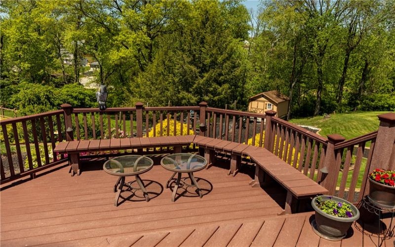 462 Adele Drive, Irwin, 15642, 3 Bedrooms Bedrooms, 9 Rooms Rooms,2.1 BathroomsBathrooms,Residential,For Sale,Adele Drive,1738263