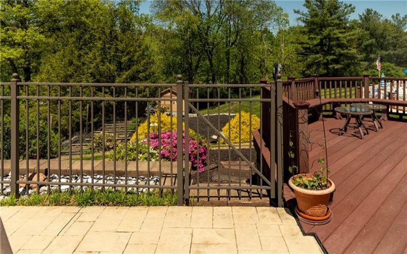 462 Adele Drive, Irwin, 15642, 3 Bedrooms Bedrooms, 9 Rooms Rooms,2.1 BathroomsBathrooms,Residential,For Sale,Adele Drive,1738263