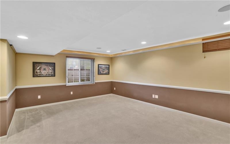 1003 Timber Run Dr, Mc Donald, 15057, 4 Bedrooms Bedrooms, 12 Rooms Rooms,2.2 BathroomsBathrooms,Residential,For Sale,Timber Run Dr,1752586