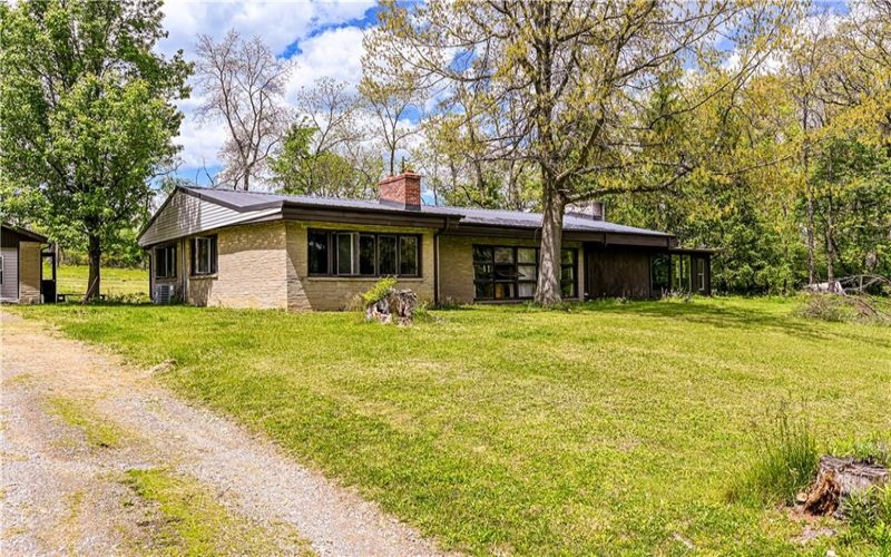 324 Fenfield Dr, Latrobe, 15650, 3 Bedrooms Bedrooms, ,1.1 BathroomsBathrooms,Residential,For Sale,Fenfield Dr,1752993