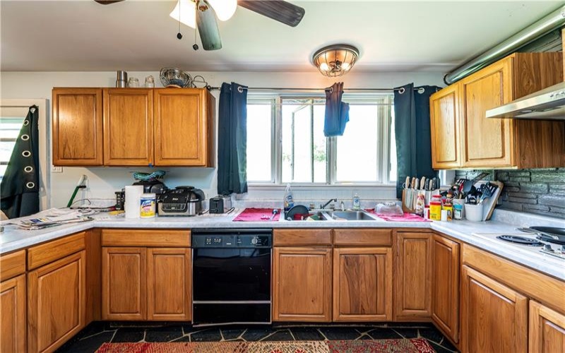 324 Fenfield Dr, Latrobe, 15650, 3 Bedrooms Bedrooms, ,1.1 BathroomsBathrooms,Residential,For Sale,Fenfield Dr,1752993
