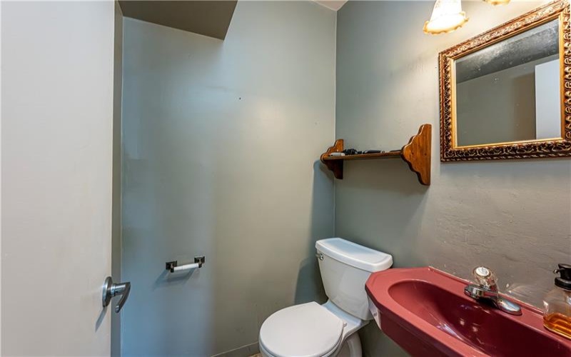 324 Fenfield Dr, Latrobe, 15650, 3 Bedrooms Bedrooms, ,1.1 BathroomsBathrooms,Residential,For Sale,Fenfield Dr,1752993