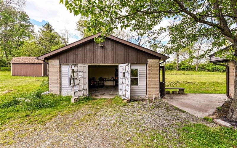 324 Fenfield Dr, Latrobe, 15650, 3 Bedrooms Bedrooms, ,1.1 BathroomsBathrooms,Residential,For Sale,Fenfield Dr,1752993