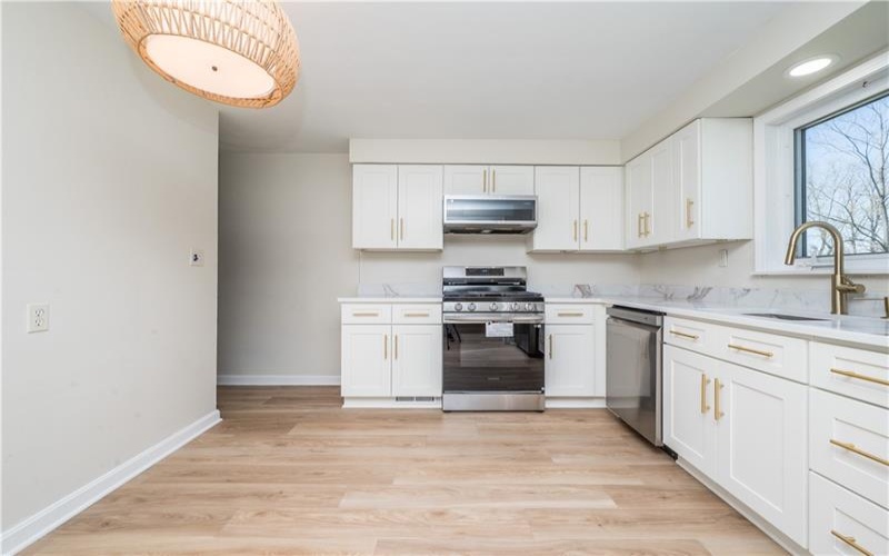 101 Meadow St, McMurray, 15317, 3 Bedrooms Bedrooms, 7 Rooms Rooms,1.1 BathroomsBathrooms,Residential,For Sale,Meadow St,1753177
