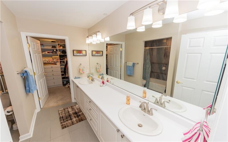 1905 Golf Course Dr, Washington, 15301, 2 Bedrooms Bedrooms, 9 Rooms Rooms,2 BathroomsBathrooms,Residential,For Sale,Golf Course Dr,1753296
