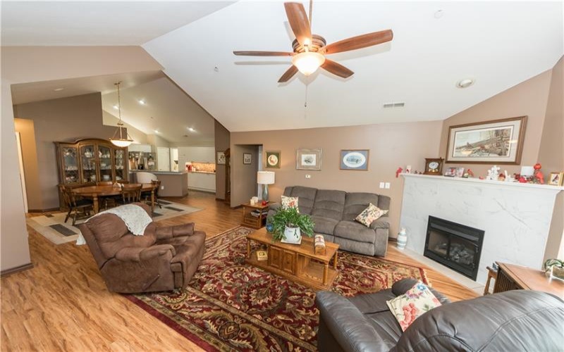 1905 Golf Course Dr, Washington, 15301, 2 Bedrooms Bedrooms, 9 Rooms Rooms,2 BathroomsBathrooms,Residential,For Sale,Golf Course Dr,1753296