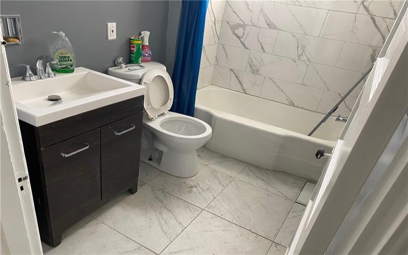 348 Pennsylvania Ave, Greensburg, 15601, 2 Bedrooms Bedrooms, ,1 BathroomBathrooms,Lease,For Rent,Pennsylvania Ave,1753387