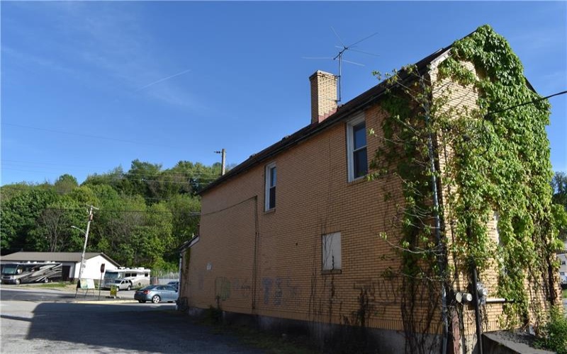 537 5 th St, Jeanette, 15644, ,Commercial-industrial-business,For Sale,5 th St,1753575
