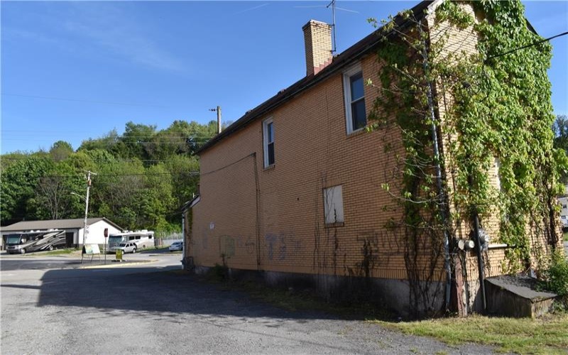 537 5 th St, Jeanette, 15644, ,Commercial-industrial-business,For Sale,5 th St,1753575