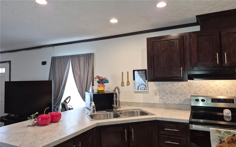 27 Manor Dr, Bulger, 15019, 3 Bedrooms Bedrooms, ,2 BathroomsBathrooms,Residential,For Sale,Manor Dr,1753604