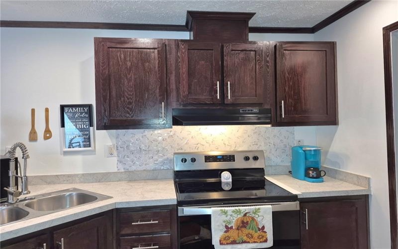 27 Manor Dr, Bulger, 15019, 3 Bedrooms Bedrooms, ,2 BathroomsBathrooms,Residential,For Sale,Manor Dr,1753604