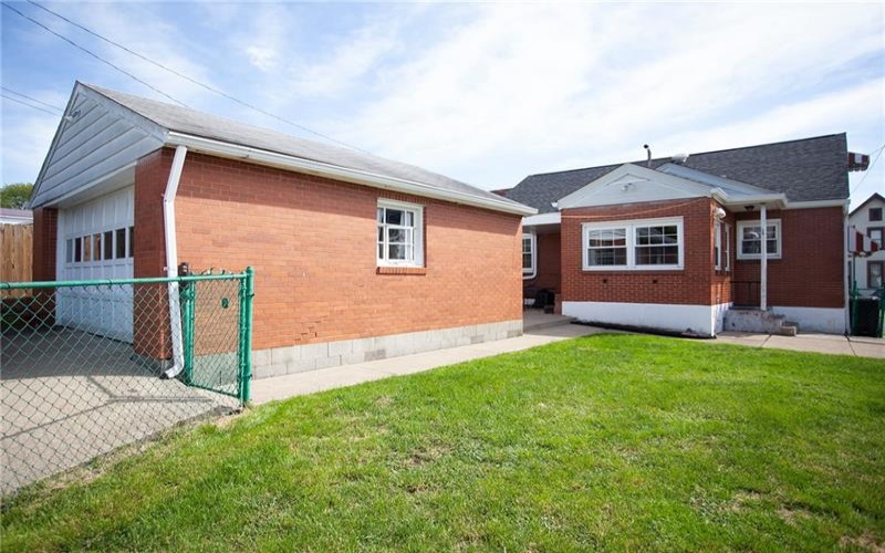 521 Turney St, Greensburg, 15601, 3 Bedrooms Bedrooms, ,2 BathroomsBathrooms,Residential,For Sale,Turney St,1753656