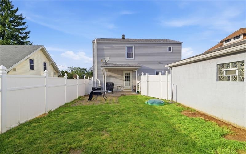1504 7th St, New Kensington, 15068, 3 Bedrooms Bedrooms, 7 Rooms Rooms,1.1 BathroomsBathrooms,Residential,For Sale,7th St,1753671