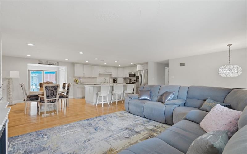 4209 Frederick DRIVE, New Kensington, 15068, 3 Bedrooms Bedrooms, 11 Rooms Rooms,2.1 BathroomsBathrooms,Residential,For Sale,Frederick,1753681