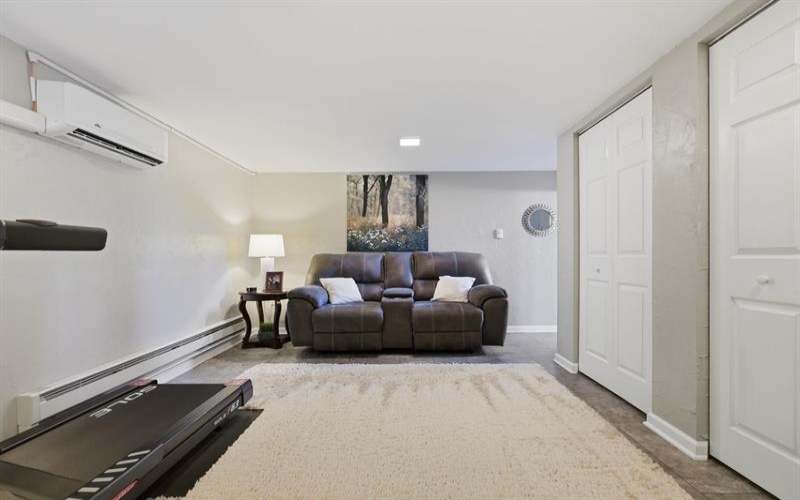 4209 Frederick DRIVE, New Kensington, 15068, 3 Bedrooms Bedrooms, 11 Rooms Rooms,2.1 BathroomsBathrooms,Residential,For Sale,Frederick,1753681