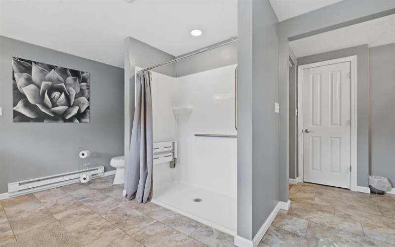 4209 Frederick DRIVE, New Kensington, 15068, 3 Bedrooms Bedrooms, 11 Rooms Rooms,2.1 BathroomsBathrooms,Residential,For Sale,Frederick,1753681