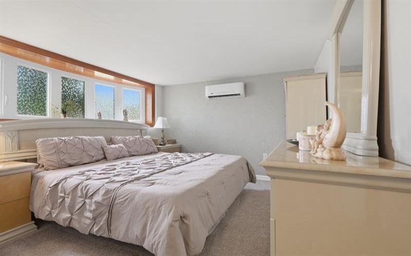 4209 Frederick DRIVE, New Kensington, 15068, 3 Bedrooms Bedrooms, 11 Rooms Rooms,2.1 BathroomsBathrooms,Residential,For Sale,Frederick,1753681