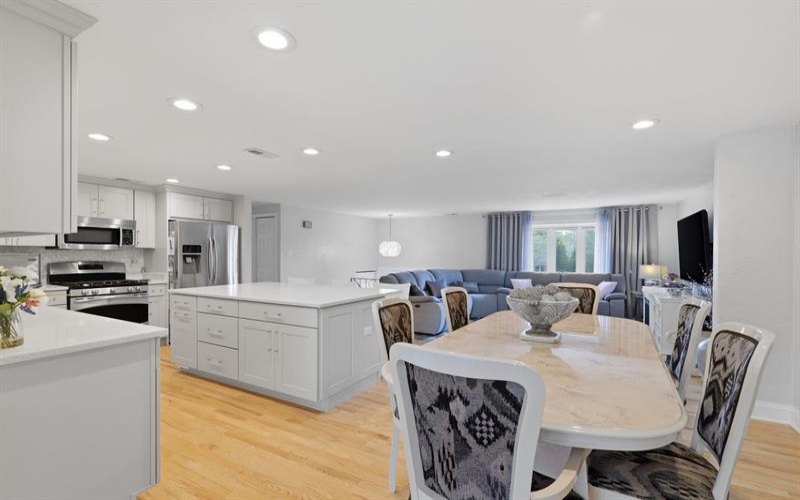 4209 Frederick DRIVE, New Kensington, 15068, 3 Bedrooms Bedrooms, 11 Rooms Rooms,2.1 BathroomsBathrooms,Residential,For Sale,Frederick,1753681