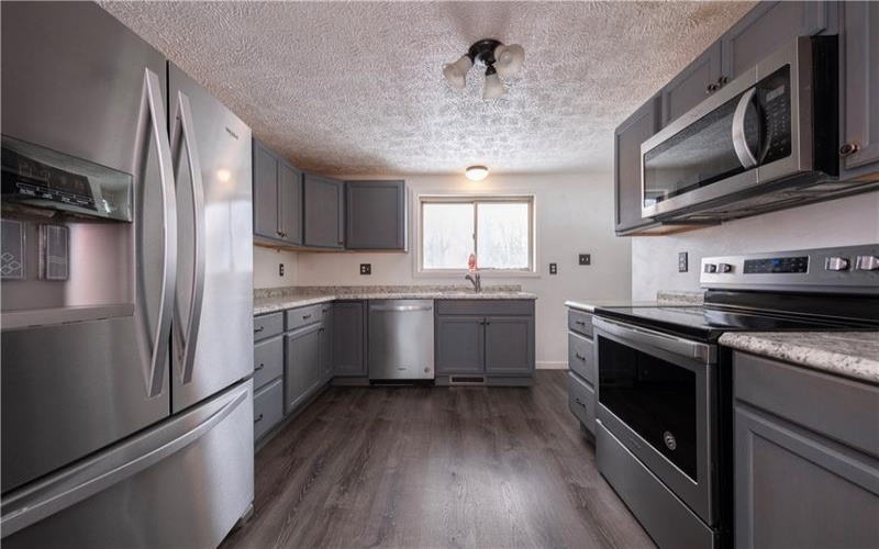 1020 Roosevelt Way, New Alexandria, 15670, 3 Bedrooms Bedrooms, ,2 BathroomsBathrooms,Residential,For Sale,Roosevelt Way,1739629