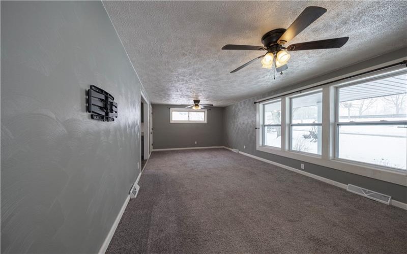 1020 Roosevelt Way, New Alexandria, 15670, 3 Bedrooms Bedrooms, ,2 BathroomsBathrooms,Residential,For Sale,Roosevelt Way,1739629