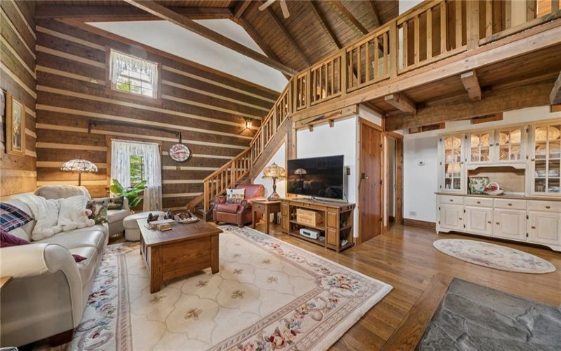 24 McCullough Hill Rd, Amity, 15311, 3 Bedrooms Bedrooms, 10 Rooms Rooms,3 BathroomsBathrooms,Residential,For Sale,McCullough Hill Rd,1753639