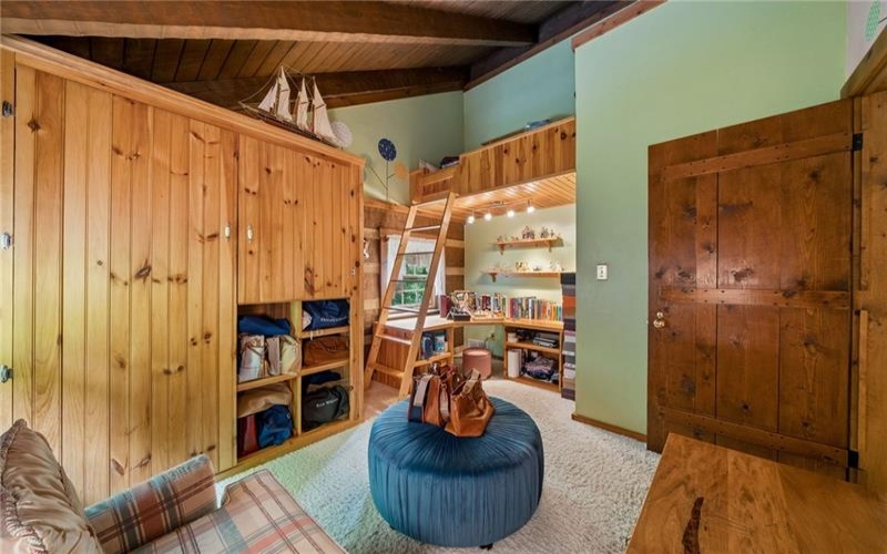 24 McCullough Hill Rd, Amity, 15311, 3 Bedrooms Bedrooms, 10 Rooms Rooms,3 BathroomsBathrooms,Residential,For Sale,McCullough Hill Rd,1753639