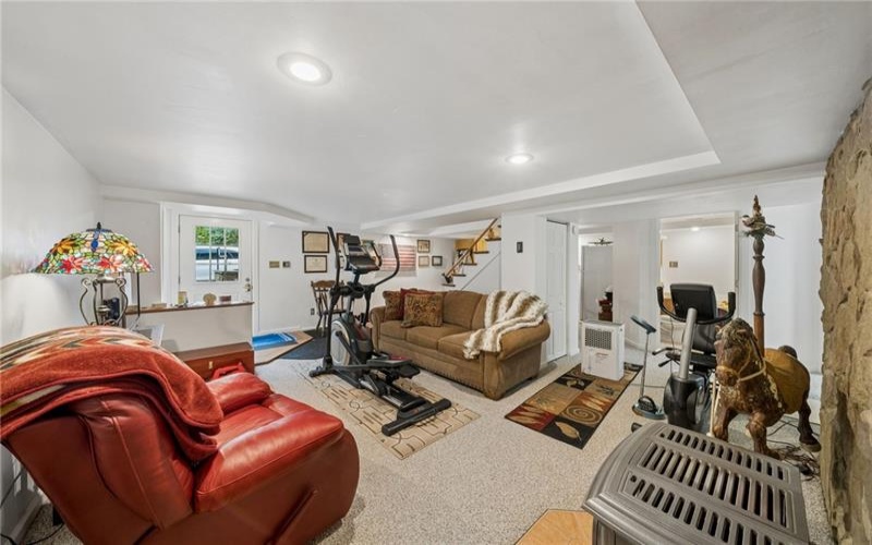 24 McCullough Hill Rd, Amity, 15311, 3 Bedrooms Bedrooms, 10 Rooms Rooms,3 BathroomsBathrooms,Residential,For Sale,McCullough Hill Rd,1753639
