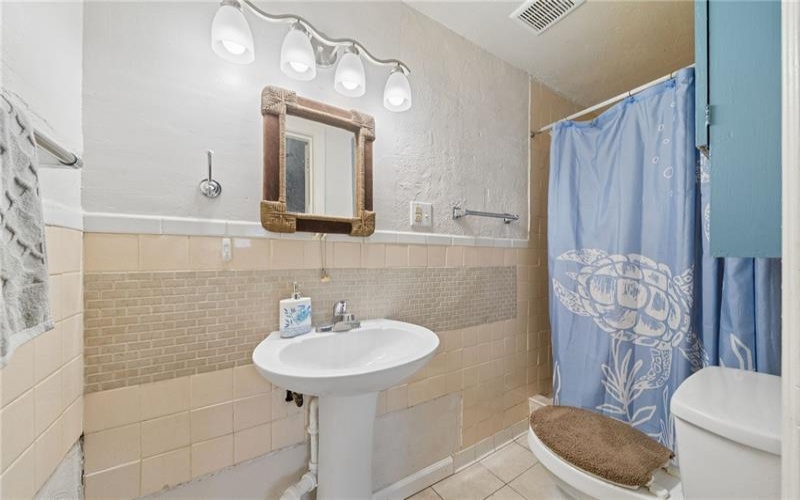 109 Florida Ave, New Kensington, 15068, 3 Bedrooms Bedrooms, ,2 BathroomsBathrooms,Residential,For Sale,Florida Ave,1753702