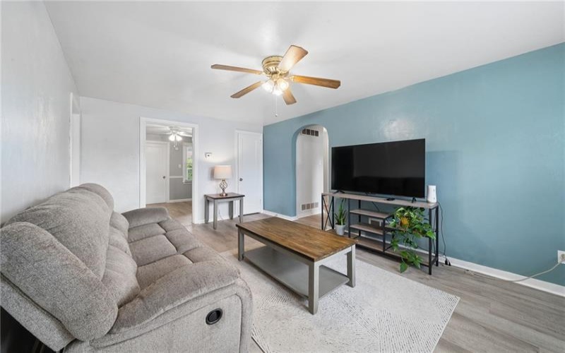 109 Florida Ave, New Kensington, 15068, 3 Bedrooms Bedrooms, ,2 BathroomsBathrooms,Residential,For Sale,Florida Ave,1753702