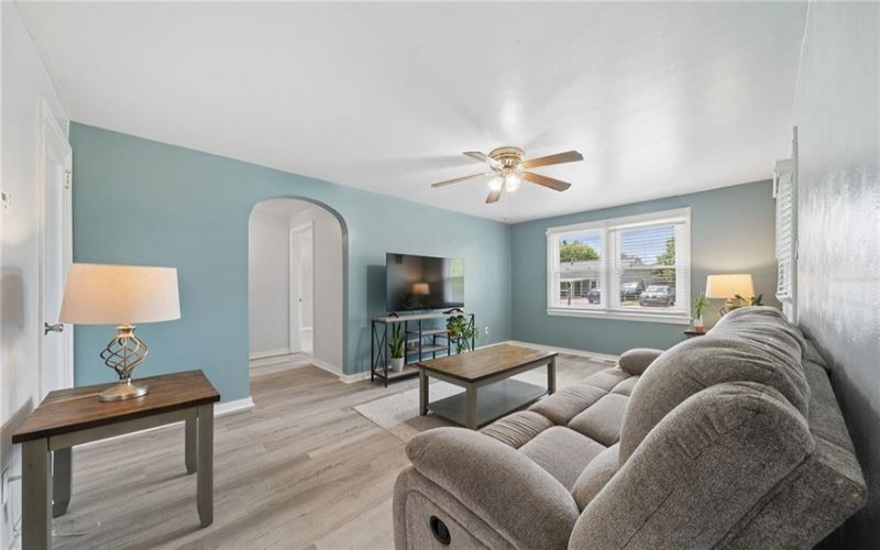 109 Florida Ave, New Kensington, 15068, 3 Bedrooms Bedrooms, ,2 BathroomsBathrooms,Residential,For Sale,Florida Ave,1753702