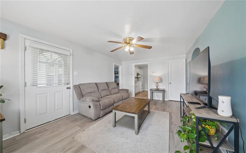 109 Florida Ave, New Kensington, 15068, 3 Bedrooms Bedrooms, ,2 BathroomsBathrooms,Residential,For Sale,Florida Ave,1753702