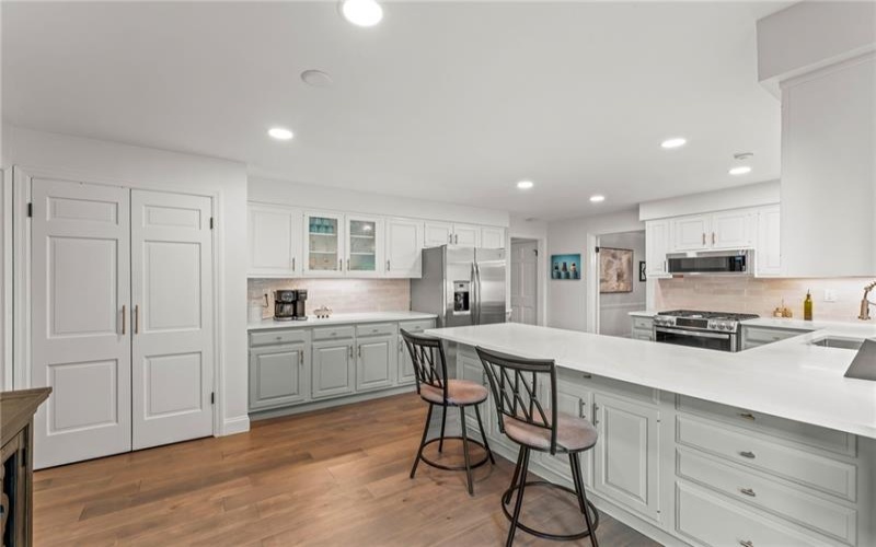 107 Lexington Drive, McMurray, 15317, 4 Bedrooms Bedrooms, 14 Rooms Rooms,3.1 BathroomsBathrooms,Residential,For Sale,Lexington Drive,1753713