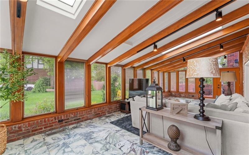 107 Lexington Drive, McMurray, 15317, 4 Bedrooms Bedrooms, 14 Rooms Rooms,3.1 BathroomsBathrooms,Residential,For Sale,Lexington Drive,1753713