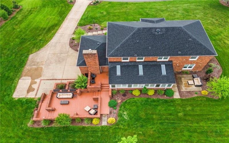107 Lexington Drive, McMurray, 15317, 4 Bedrooms Bedrooms, 14 Rooms Rooms,3.1 BathroomsBathrooms,Residential,For Sale,Lexington Drive,1753713