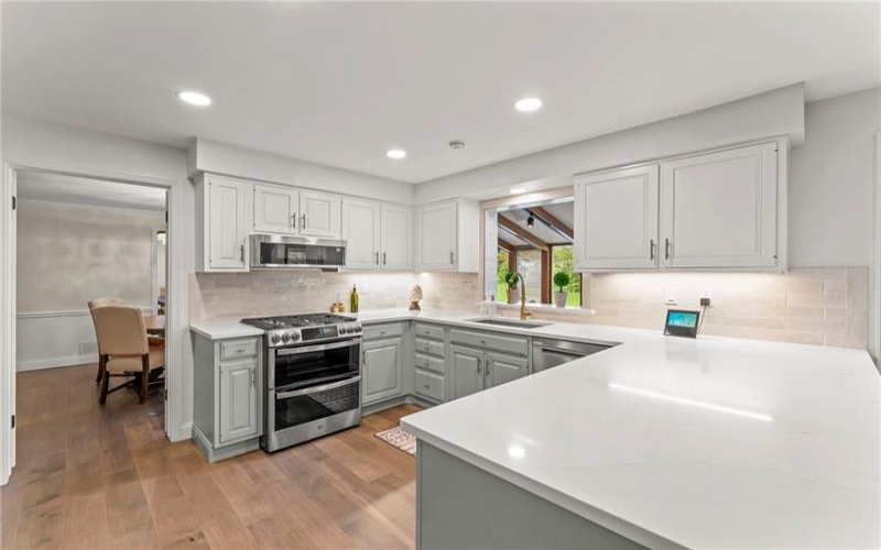 107 Lexington Drive, McMurray, 15317, 4 Bedrooms Bedrooms, 14 Rooms Rooms,3.1 BathroomsBathrooms,Residential,For Sale,Lexington Drive,1753713