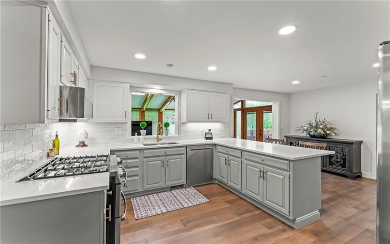 107 Lexington Drive, McMurray, 15317, 4 Bedrooms Bedrooms, 14 Rooms Rooms,3.1 BathroomsBathrooms,Residential,For Sale,Lexington Drive,1753713