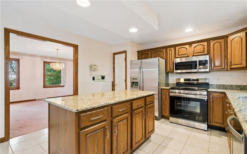 245 Meadow Spring Road, Greensburg, 15601, 4 Bedrooms Bedrooms, 10 Rooms Rooms,3.1 BathroomsBathrooms,Residential,For Sale,Meadow Spring Road,1753738